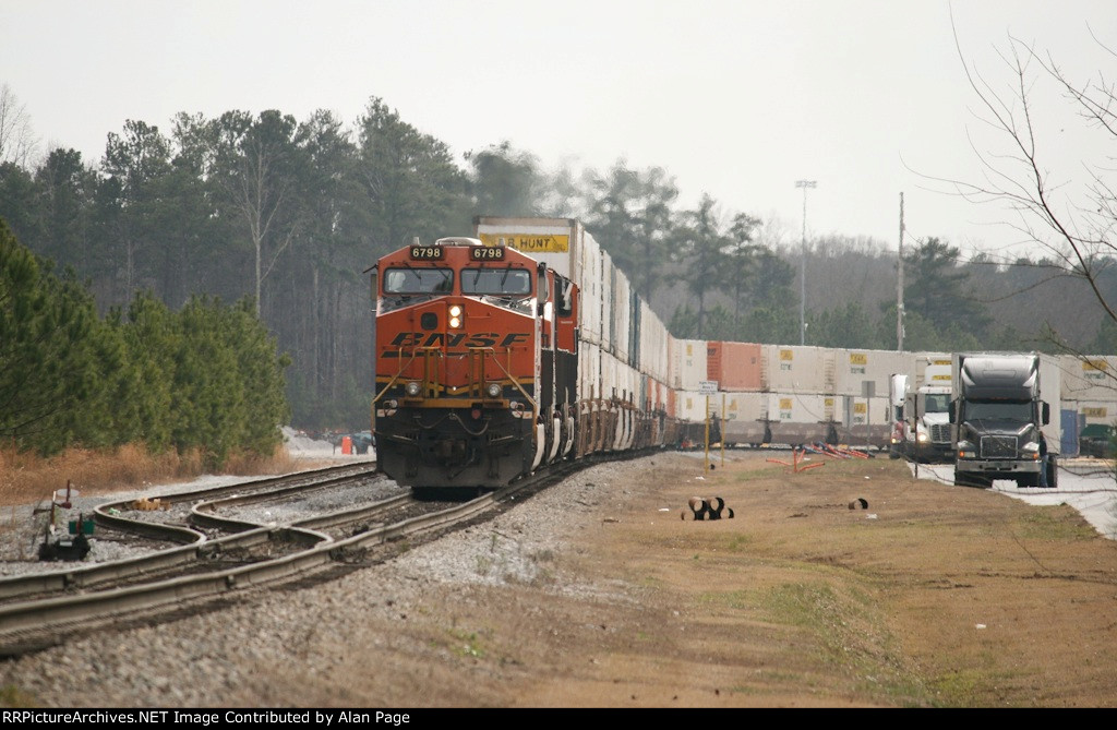 BNSF 6798 is ready to go